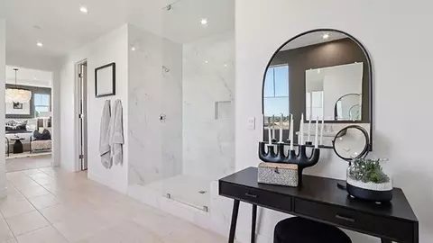 Entry Way - 9624 Taft St, Riverside, CA 92508 photo 7 of 8