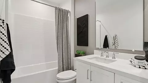 Bath - 9624 Taft St, Riverside, CA 92508 photo 8 of 13