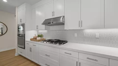 Kitchen - 2062 Pyrenes Pl, Santa Paula, CA 93060 photo 4 of 7