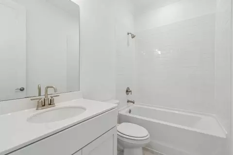 Bath - 1005 Pine Bark Ln, Canton, GA 30114 photo 1 of 1