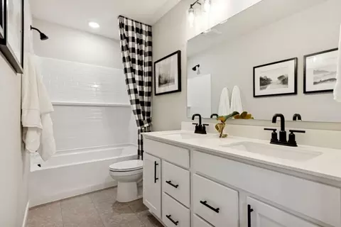 Bath - 1546 149th St, Rosemount, MN 55068 photo 2 of 2