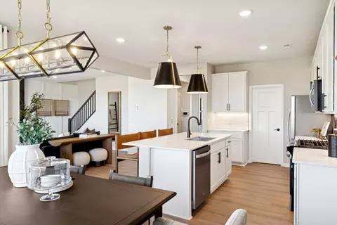 Kitchen - 1546 149th St, Rosemount, MN 55068 photo 5 of 6