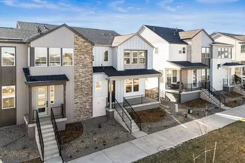 8735 Whiteclover St, Littleton, CO 80125