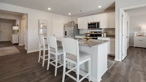 Kitchen - 83 Pine St, Byhalia, MS 38611 photo 7 of 7