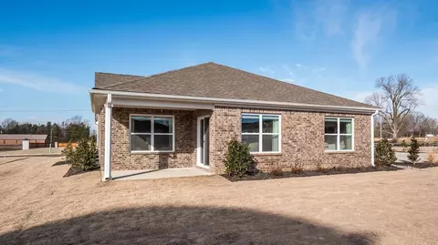 Exterior - 83 Pine St, Byhalia, MS 38611 photo 4 of 7