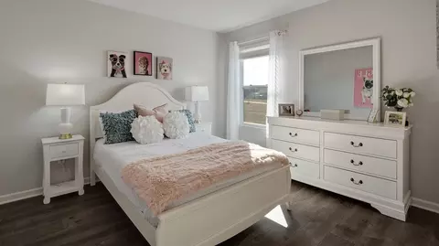 Bedroom - 83 Pine St, Byhalia, MS 38611 photo 9 of 12