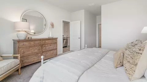 Bedroom - 83 Pine St, Byhalia, MS 38611 photo 2 of 12