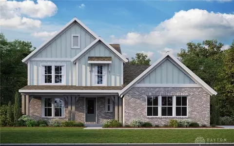 2380 Forest Oaks Dr, Beavercreek, OH 45431