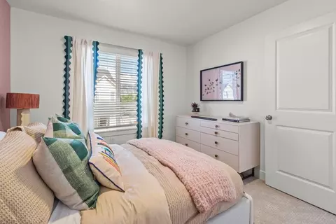 Bedroom - 1068 E Malibu Ln, Washington, UT 84780 photo 4 of 8