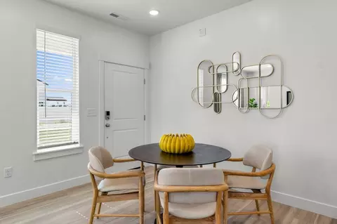 Dining - 1068 E Malibu Ln, Washington, UT 84780 photo 1 of 1