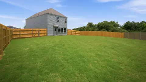 Exterior - 333 Old Stagecoach Rd, Jarrell, TX 76537 photo 8 of 9