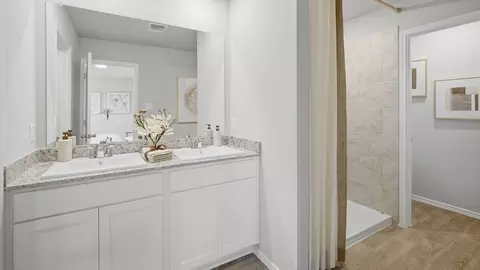 Bath - 333 Old Stagecoach Rd, Jarrell, TX 76537 photo 3 of 7