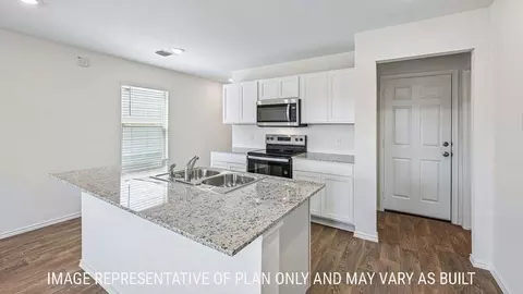 Kitchen - 333 Old Stagecoach Rd, Jarrell, TX 76537 photo 2 of 6