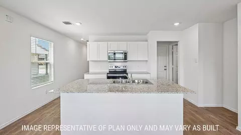 Kitchen - 333 Old Stagecoach Rd, Jarrell, TX 76537 photo 1 of 6