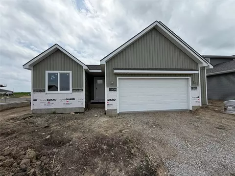 1510 Locust St, Waukee, IA 50263