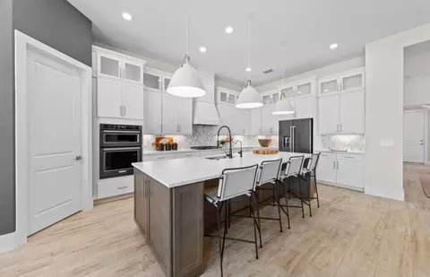 Kitchen - 11435 Emberstone Cir, Parrish, FL 34219 photo 2 of 4