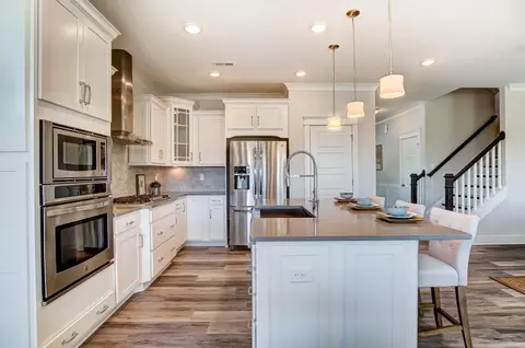Kitchen - 300 Lomond Loop, Chesapeake, VA 23322 photo 8 of 15