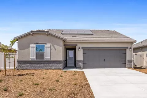 7729 Avocado Ln, Bakersfield, CA 93313