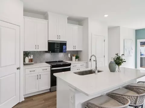 Kitchen - 429 Markridge Loop, Fort Mill, SC 29708 photo 5 of 6