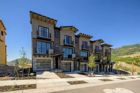 2071 W Pinnacle Ln, Heber City, UT 84032