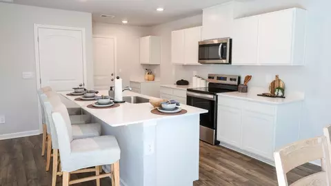 Kitchen - 920 Liverpool Way, Baxter, TN 38544 photo 6 of 12