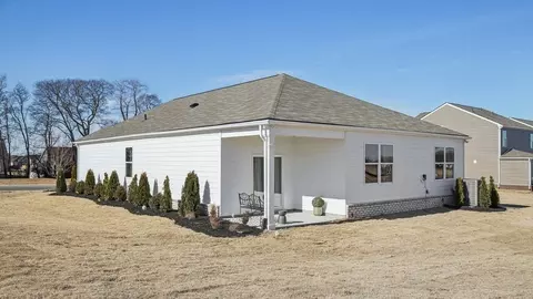 Exterior - 920 Liverpool Way, Baxter, TN 38544 photo 2 of 9