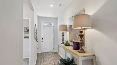 Entry Way - 920 Liverpool Way, Baxter, TN 38544 photo 7 of 10