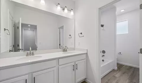 Bath - 6573 N Malta St, Aurora, CO 80019 photo 3 of 3