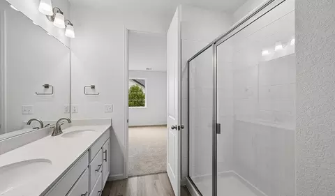 Bath - 6573 N Malta St, Aurora, CO 80019 photo 1 of 3