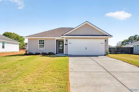 20124 Hillsborough St, Athens, AL 35613
