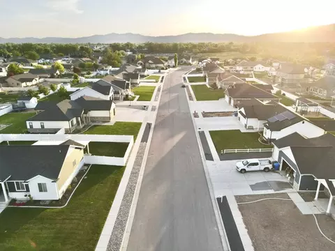View/Area - 783 E 240 N, Tremonton, UT 84337 photo 3 of 14