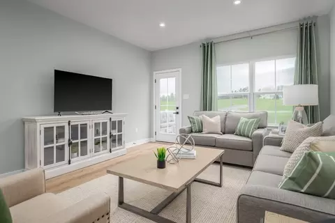 Living - 1744 Hydrangea Way, Downingtown, PA 19335 photo 2 of 4