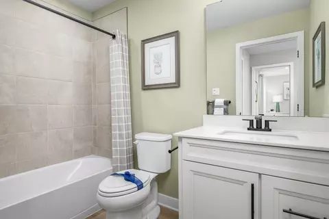 Bath - 1744 Hydrangea Way, Downingtown, PA 19335 photo 2 of 3