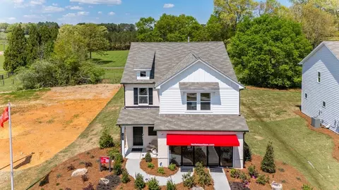 Exterior - 225 Groveton Ct, Euharlee, GA 30145 photo 4 of 12