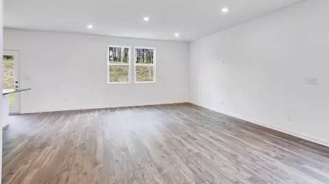 Living - 225 Groveton Ct, Euharlee, GA 30145 photo 13 of 26