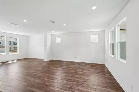 Living - 225 Groveton Ct, Euharlee, GA 30145 photo 1 of 28