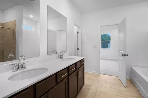 Entry Way - 225 Groveton Ct, Euharlee, GA 30145 photo 17 of 21