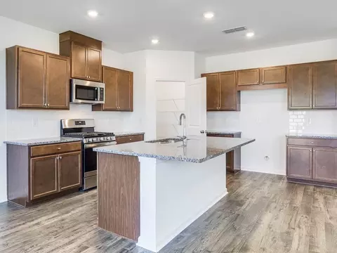 Kitchen - 225 Groveton Ct, Euharlee, GA 30145 photo 4 of 19