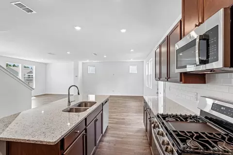 Kitchen - 225 Groveton Ct, Euharlee, GA 30145 photo 3 of 21