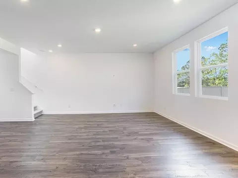 Living - 225 Groveton Ct, Euharlee, GA 30145 photo 7 of 29