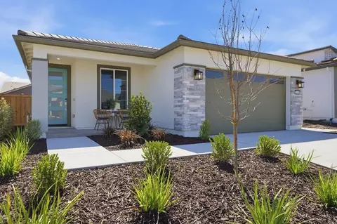 3146 Serena Way, Hollister, CA 95023