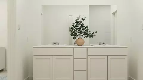 Bath - 624 Grand View Rd, Georgetown, TX 78628 photo 3 of 6