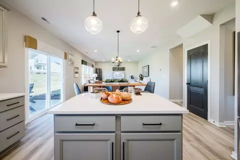 Kitchen - 175 Westwoods Rd, Wright City, MO 63390 photo 2 of 11