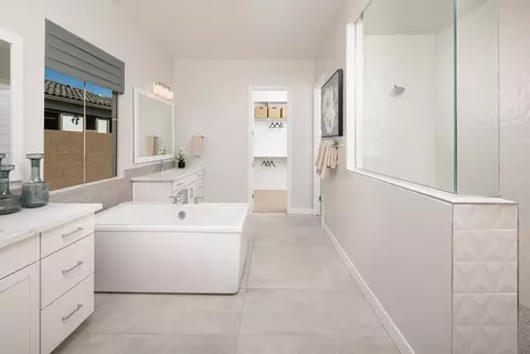 Bath - 29316 N 17th Way, Phoenix, AZ 85085 photo 3 of 3