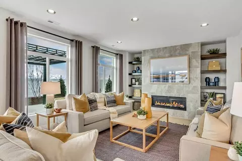 Living - 3381 S 2410 W, Syracuse, UT 84075 photo 1 of 4