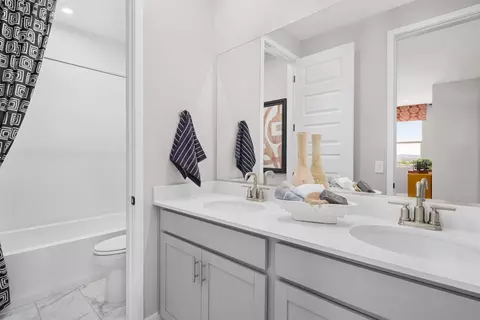 Bath - 4980 S 240th Ave, Buckeye, AZ 85326 photo 2 of 3