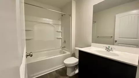 Bath - 437 Abagail Cir, Harrington, DE 19952 photo 2 of 2