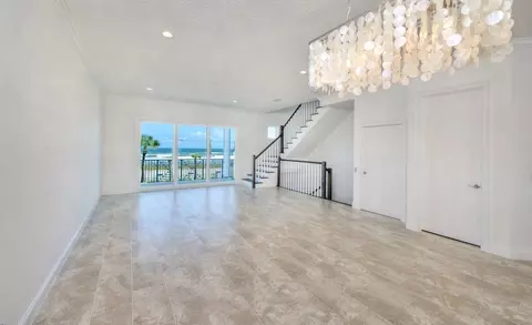 Living - 19 Marden Dr, Ormond Beach, FL 32176 photo 2 of 5
