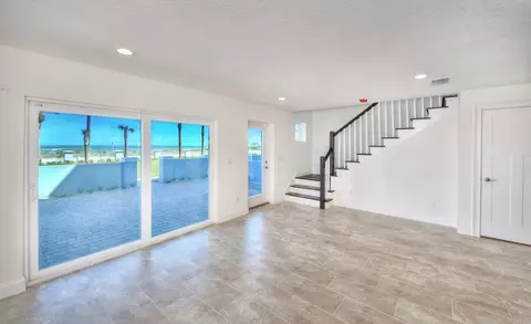 Living - 19 Marden Dr, Ormond Beach, FL 32176 photo 4 of 5
