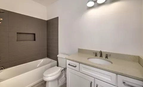 Bath - 19 Marden Dr, Ormond Beach, FL 32176 photo 2 of 3